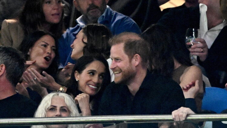 La scorta per Harry e Meghan potrebbe costare 5 milioni, è polemica in Gb