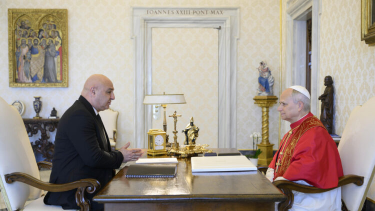 Il Papa vede Aoun, Santa Sede sostiene l’intesa per la pace