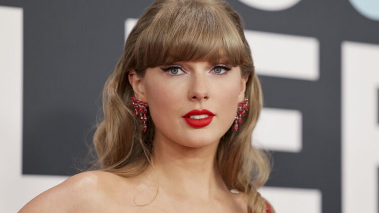 Taylor Swift, ‘la musica il mio mantra contro il peso della popolarità’