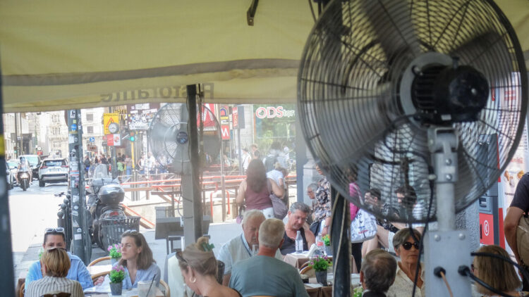 Caldo, venerdì bollini rossi in sole 7 città
