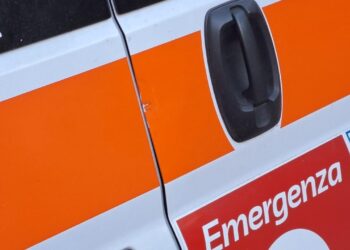 16enne picchia la madre e chiama il 112, la donna muore in ospedale