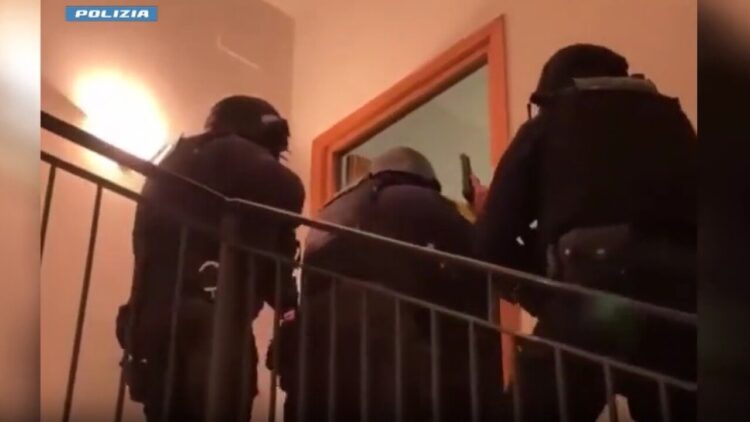 Componente di un gruppo criminale turco estradato in Italia dall’Olanda