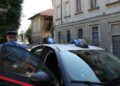 Aggredisce moglie e figlia a martellate, arrestato 55enne in Brianza