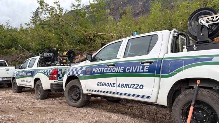 Vento forte e caldo torrido, nuova emergenza per il rogo sul monte Morrone