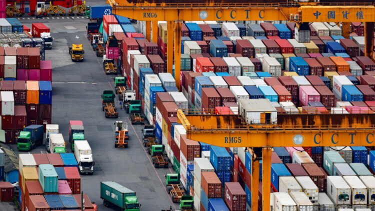 Sequestrati 252 chili di cocaina al porto di Gioia Tauro, due arresti