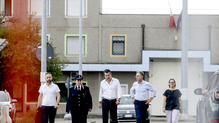 Salvini torna a Bollate, quarta visita al gioielliere Roggero