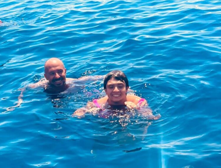 Faraone, le foto con la figlia e gli insulti social: “L’autismo non è contagioso, la cattiveria sì”