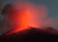 Etna, prolungato fino a domani alle 16 lo stop dei voli a Catania