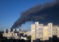 Ucraina, raid russo contro magazzino vicino a Kiev fa strage: almeno 37 morti