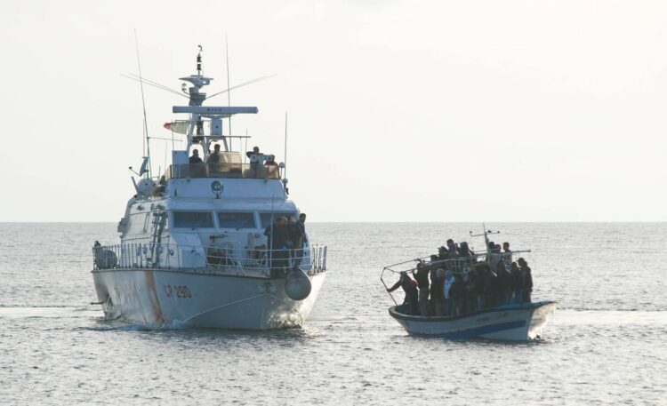Migranti: scontro Italia-Germania sui dublinanti, l’Ue valuterà a ottobre