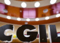 Cgil, pensione anticipata a 64 anni con il Tfr scarica costo sui lavoratori