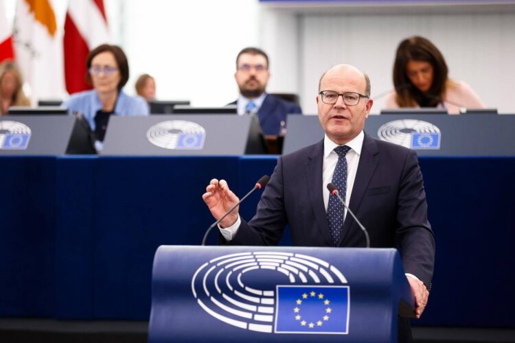 Germania: Schenk (Cdu), ‘anche Ue si svegli e cambi rotta politica’