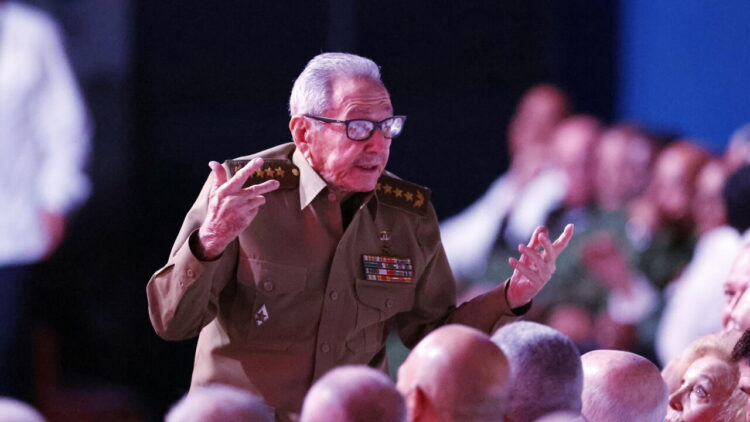 Cuba, Raul Castro riappare in pubblico dopo le voci sulla sua salute