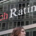 Fitch alza le stime sul Pil globale 2026, Italia da +0,6% a +1%