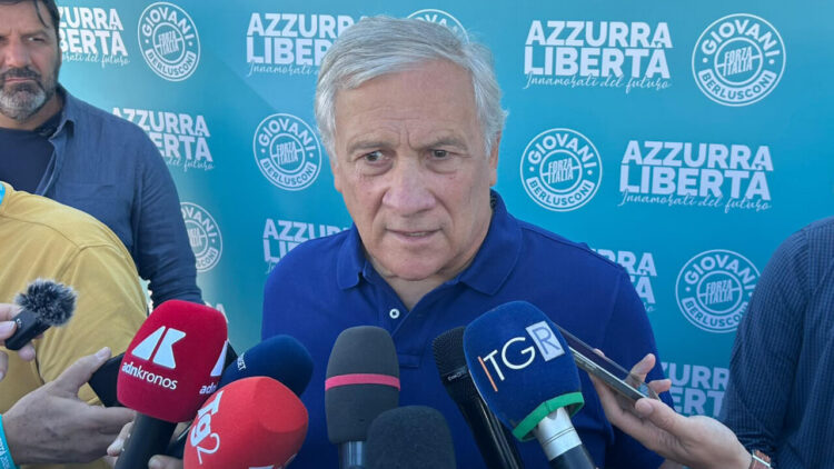 Tajani, ‘vinceremo le elezioni, altro che campo stretto o largo’