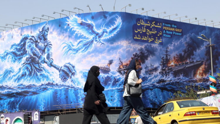 Teheran avverte, ‘non utilizzate rotte non autorizzate nello Stretto di Hormuz’