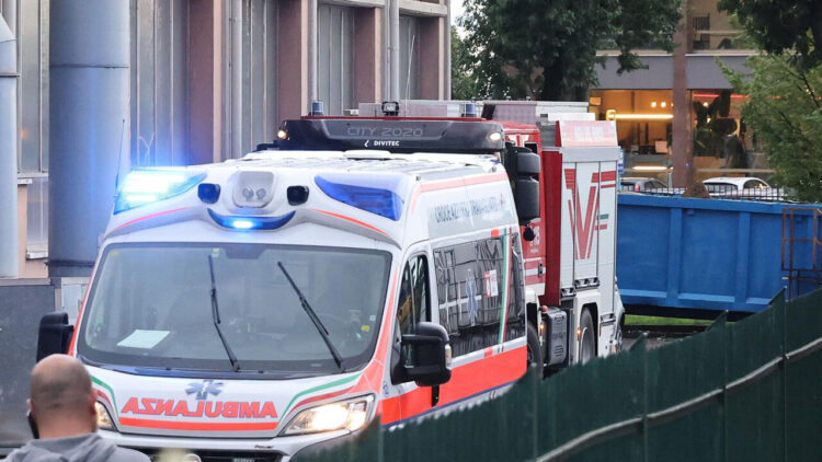 Auto fuori strada nel Cuneese, morto 26enne e ferita la moglie incinta