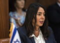 ‘Ministra trasporti Israele chiede sospensione voli FlyDubai durante indagini