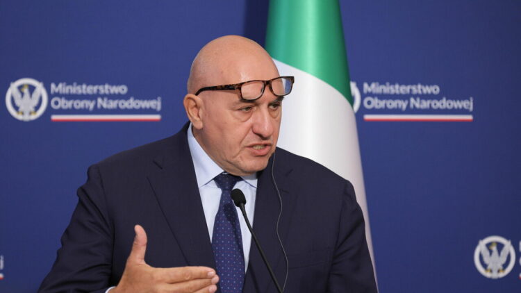 Crosetto contro Il Fatto: ‘l’Italia non è in guerra’