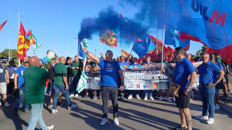 Ex Ilva: protesta dell’indotto, sciopero di 24 ore e blocco delle strade