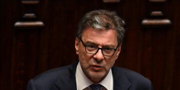 Giorgetti,’ affrontare nodo salari per attrarre i giovani’