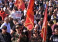 A Pristina manifestanti tentano assalto a sede Ue dopo la condanna a Thaci, respinti