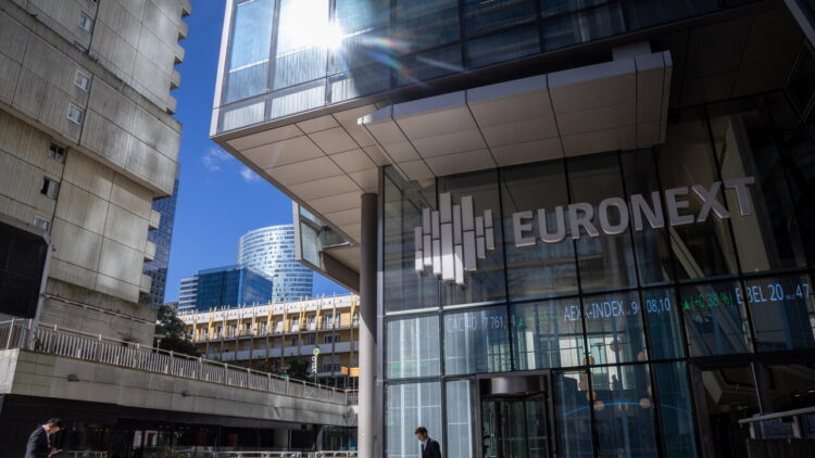 Borsa: l’Europa prosegue in calo aspettando Wall Street