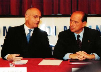 Berlusconi, il racconto di Albertini: “Gli proposi di fare il sindaco di Milano, anche Montanelli lo vedeva bene”