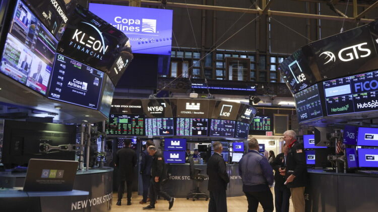 Borsa: petrolio e IA frenano l’Europa, a Milano (-0,4%) vendite su St e Technoprobe