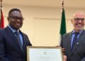 L’Italia conferisce a Nelson Moda le insegne dell’Ordine della Stella d’Italia