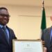 L’Italia conferisce a Nelson Moda le insegne dell’Ordine della Stella d’Italia