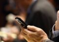 Truffa da 36 milioni di euro, l’ex presidente di Fideuram ingannato su WhatsApp