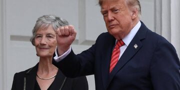 Irlanda, Trump: “Unificazione sarebbe fantastica, prima o poi accadrà”