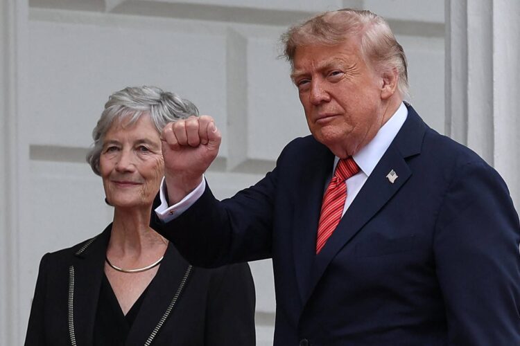 Irlanda, Trump: “Unificazione sarebbe fantastica, prima o poi accadrà”