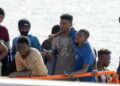 Quasi 560 migranti su tre barconi soccorsi dall’alba alle Canarie