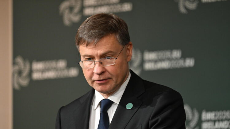 Dombrovskis, ‘sugli asset russi aperti a diverse opzioni’
