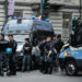 Vannacci a Torino, presidio degli antifascisti davanti ad albergo del centro
