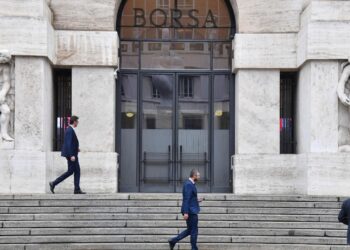 Borsa: Europa peggiora con il petrolio in crescita. A Milano (-0,44%) vendite su Unipol