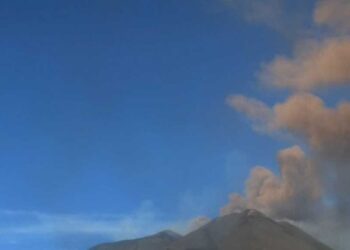 Restrizione ai voli per cenere Etna, a Catania cinque atterraggi l’ora