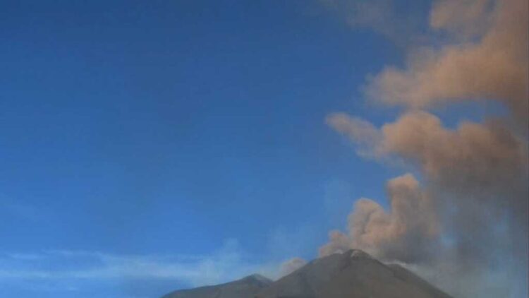 Restrizione ai voli per cenere Etna, a Catania cinque atterraggi l’ora