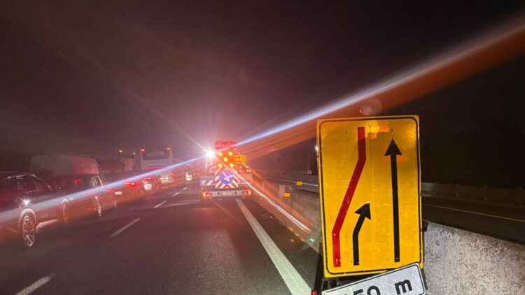 Ubriaco alla guida, travolge un operaio in un cantiere sulla A14 a Bologna