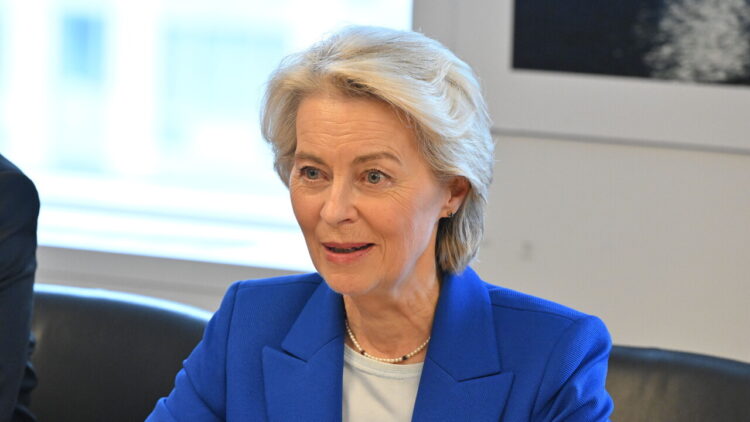 Von der Leyen, ‘completamento rete trasporti Ue farebbe crescere Pil europeo del 2,4%’