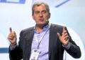 Mario Calabresi esce da Chora Media: verso candidatura a sindaco di Milano