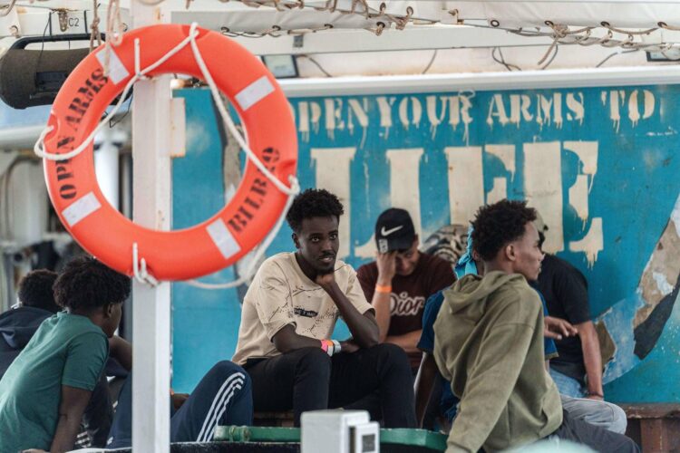 Migranti, Frontex: arrivi in Ue calano del 35% in primi 8 mesi del 2026