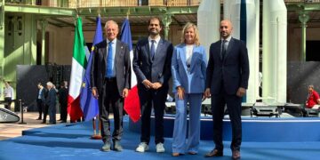 Intesa Italia-Francia su IA e comunicazioni ottiche per lo spazio