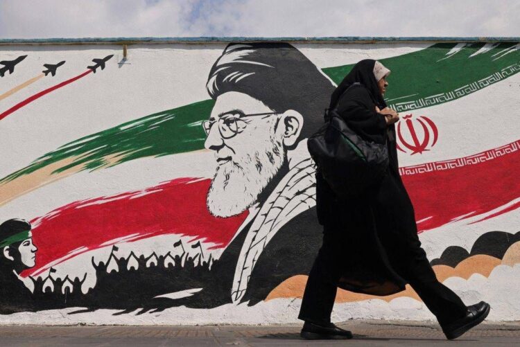 Iran, Nyt: “Teheran propone a Usa piano di 7 giorni per fine guerra e riapertura Hormuz”
