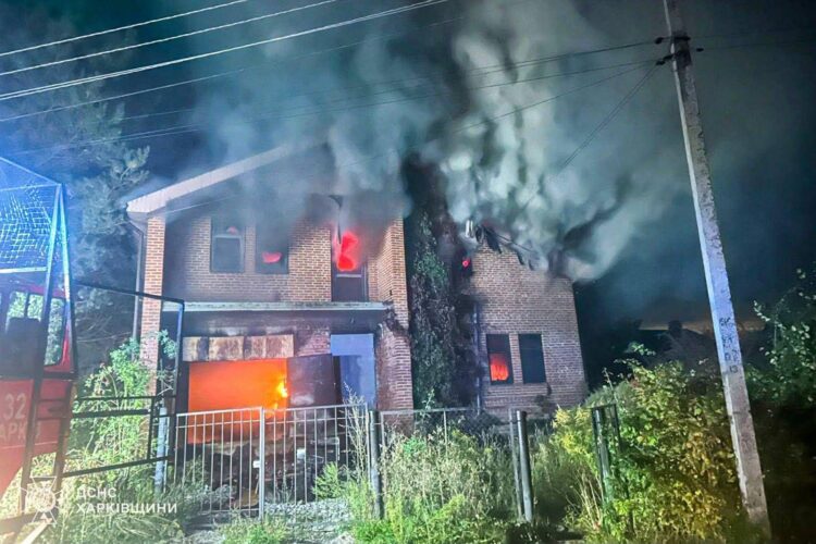 Ucraina, Zelensky: “Escalation quotidiana da parte di Mosca, in raid della notte due morti e 14 feriti”