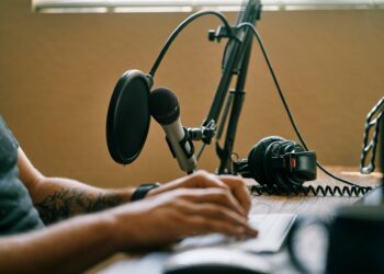 Podcast, in Italia li ascoltano in 18,5 milioni: cresce l’audio entertainment