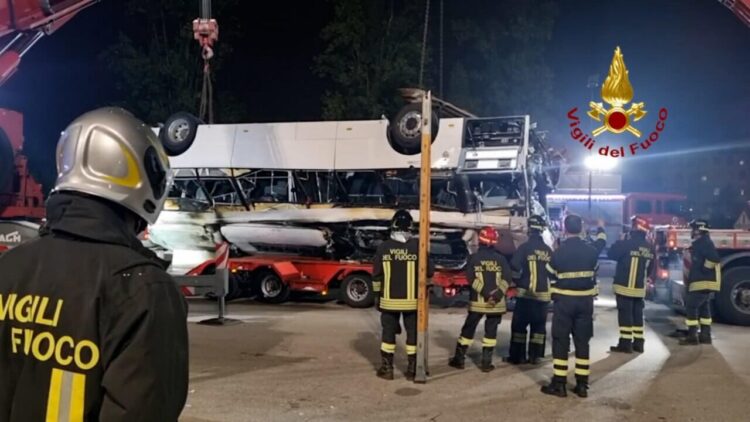 Tre anni dalla strage del bus, in settimana si decide sui patteggiamenti