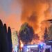 Vasto incendio in un camping sul Garda, intervenuti 4 pompieri tedeschi in vacanza